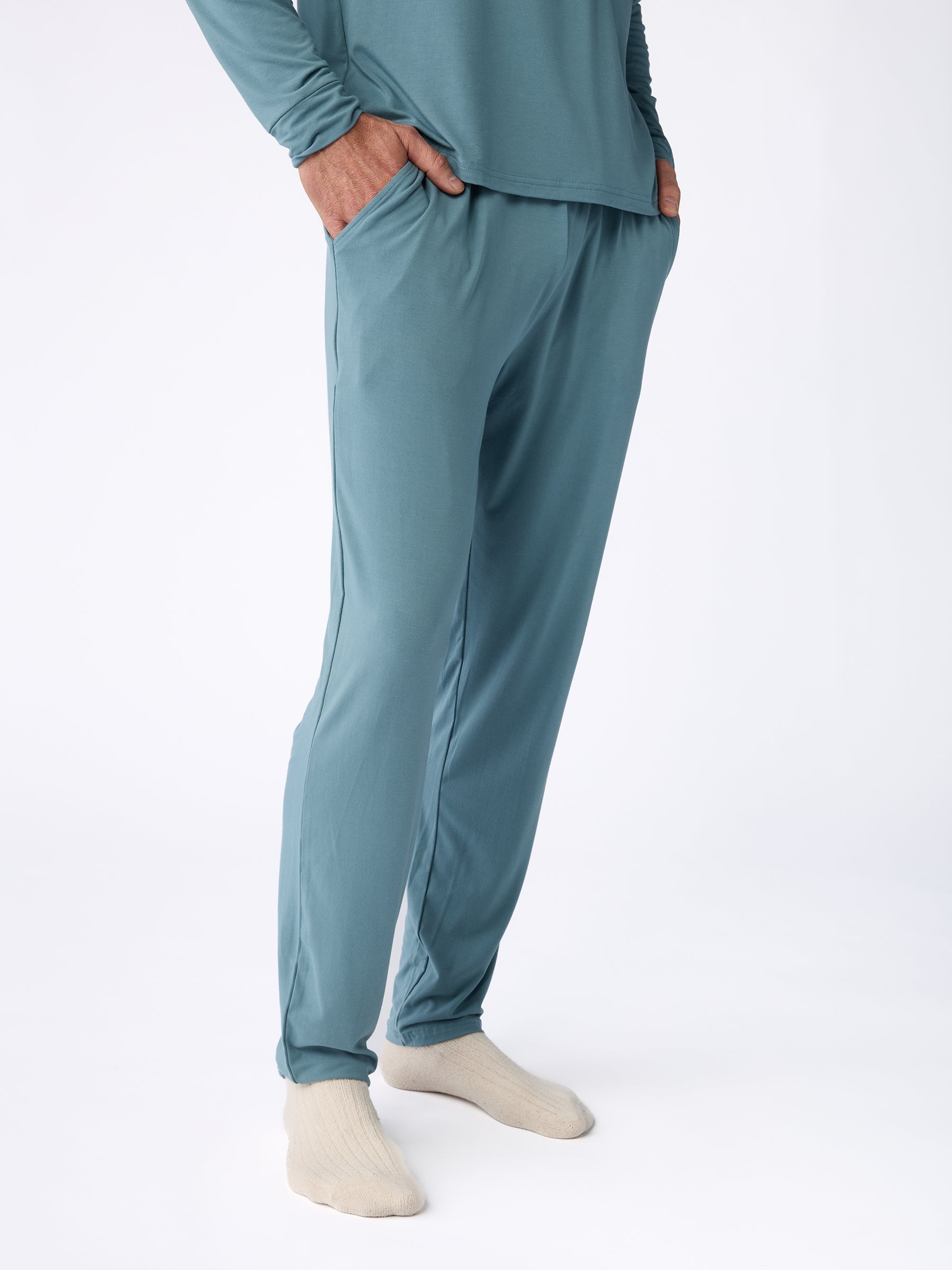 Men's Bamboo Stretch-Knit Long Sleeve Pajama Set
